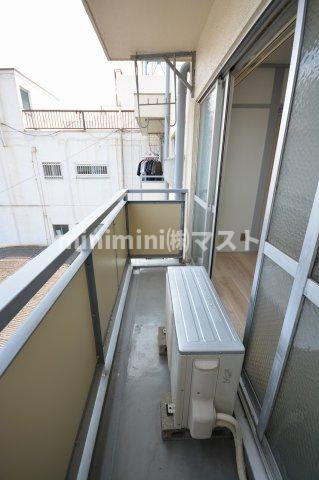 葵コーポのバルコニー|※同マンション別間取り参考写真です