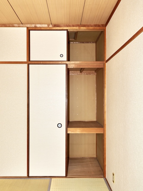 タウンハウス北別府1の収納|和室の押入と天袋