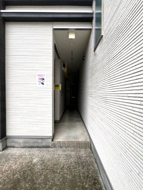 リアンハイム六番町のエントランス|清潔なエントランスです