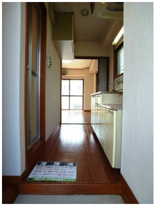 アーク境南町の玄関
