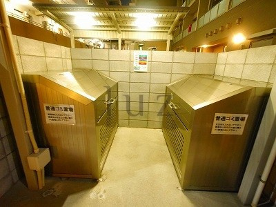 メゾン柳のその他共用部分|敷地内ごみ置き場完備！