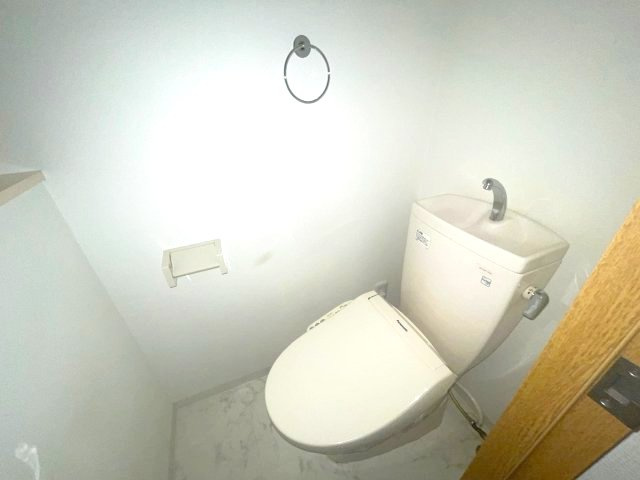 レクシア鶴見のトイレ|同物件他部屋のお写真です。
間取り図を参照してください。