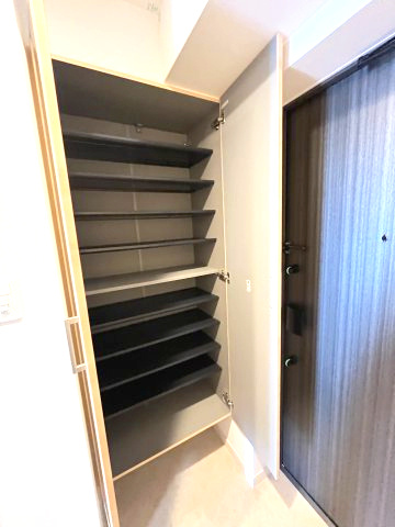 スプランディッド京橋EASTの収納
