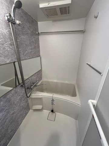 スプランディッド京橋EASTの浴室