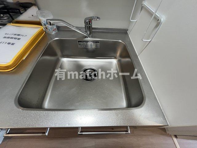 セレニテ京橋クレアのキッチン|(参考)同マンション反転間取り他部屋の写真