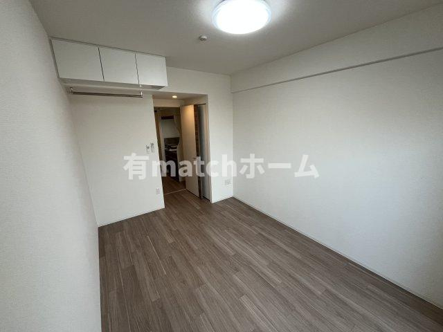 セレニテ京橋クレアの居間・リビング|(参考)同マンション反転間取り他部屋の写真