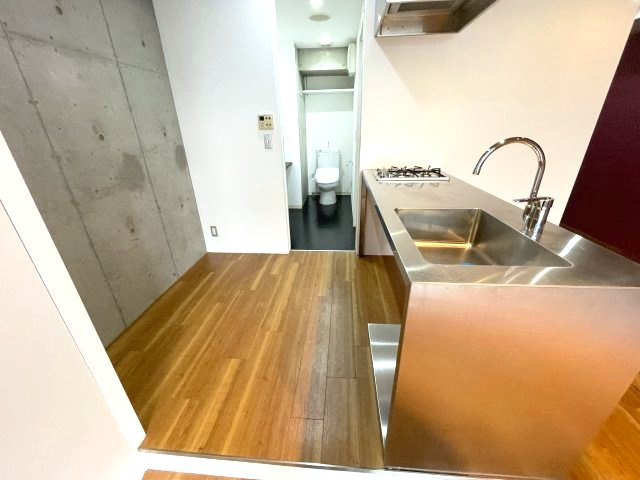 アーデンタワー南堀江のキッチン|イメージとして同建物他部屋を表示しています