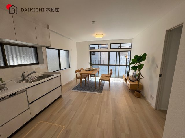 【居間・リビング】 | 川越市大袋新田　中古戸建