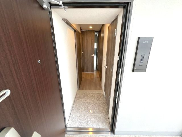 リビオメゾン新大阪の玄関