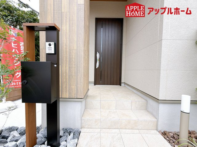 グリーンガーデン 大宮大和田の玄関|ぜひ現地にて、実際の建物・街並み・日当たり等ご確認下さい♪お問い合わせはお気軽に☆　TEL「0120-466263」