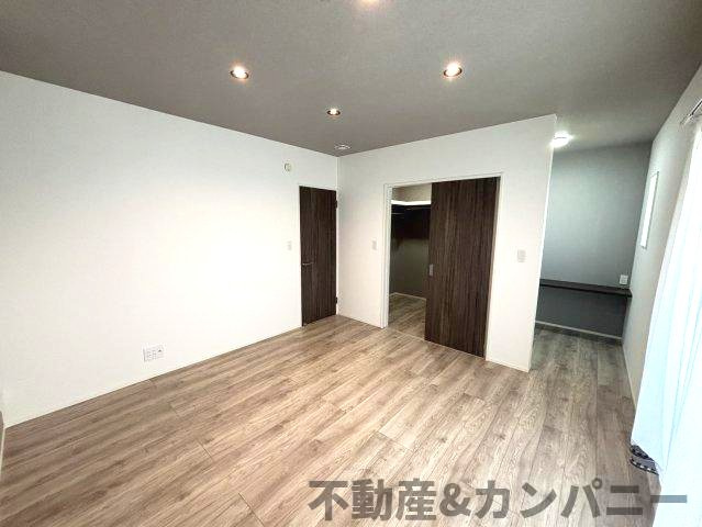 堀江町の中古戸建の洋室|個人の部屋や寝室として使える洋室です