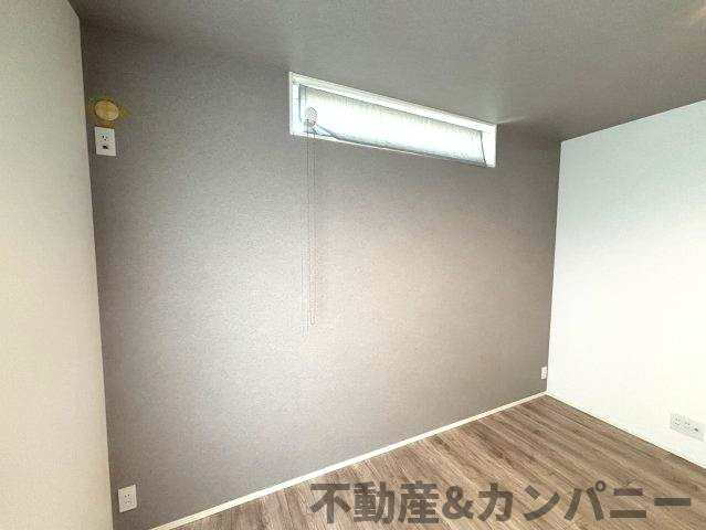 堀江町の中古戸建のその他|アクセントクロスがオシャレです
