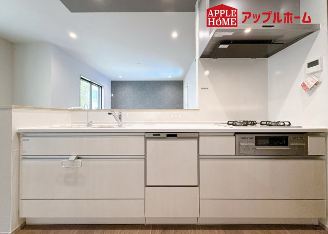 グリーンガーデン 大宮大和田2期のキッチン|キッチンの収納も充実☆食洗器完備で家事も楽々♪生活の質が向上すること間違いなしの充実設備です。