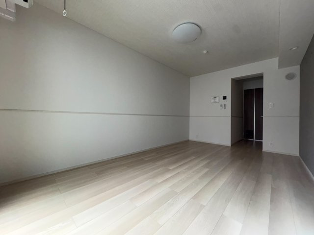 狛江市東和泉１丁目のアパートの居間・リビング