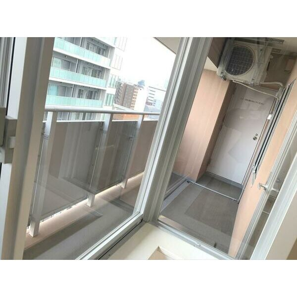 クロスレジデンス大阪新町のバルコニー