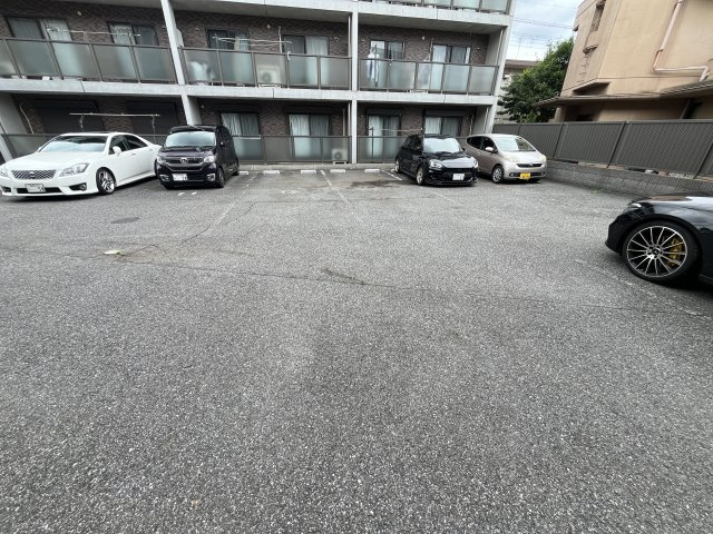 t.m.placeⅠの駐車場