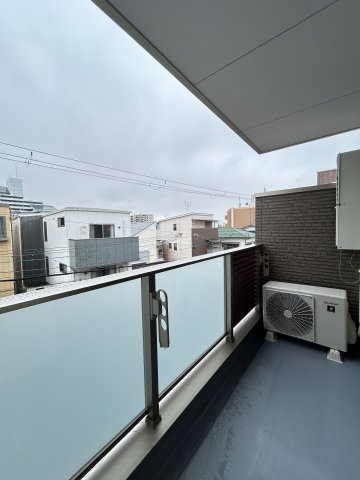 トレフル・ロシェ尼崎のバルコニー