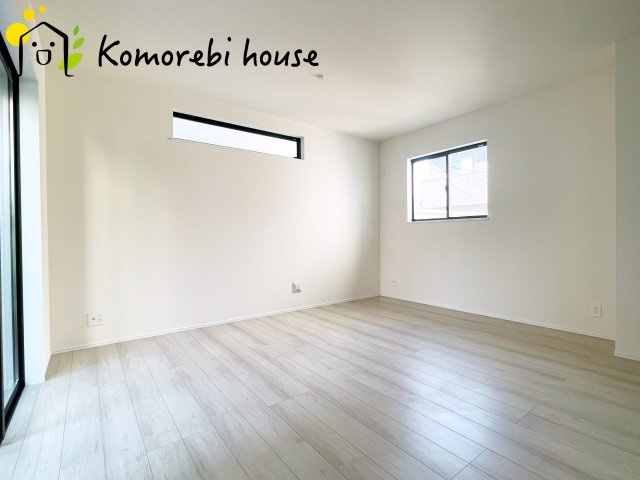 第3上尾市中分　新築一戸建て　ハートフルタウン　Aの居間・リビング|26.8.24　撮影済み