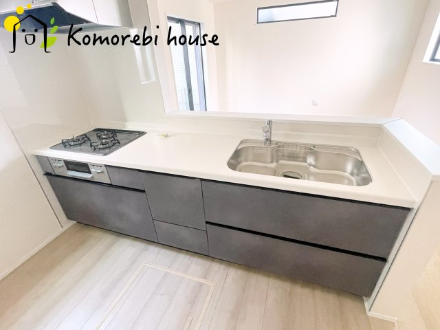 第3上尾市中分　新築一戸建て　ハートフルタウン　Aのキッチン|26.8.24　撮影済み