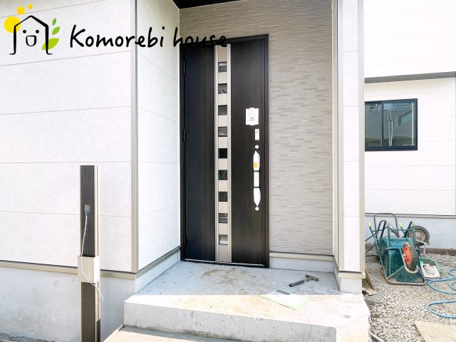 第3上尾市中分　新築一戸建て　ハートフルタウン　Aの玄関|26.8.24　撮影済み