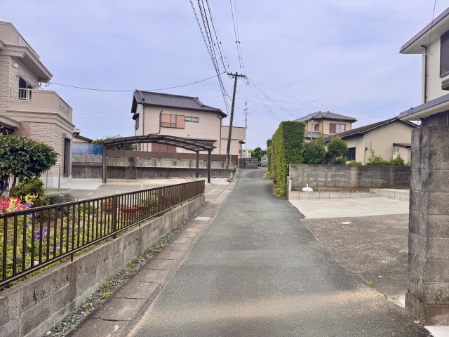 河輪町の前面道路含む現地写真|物件前の道路になります。