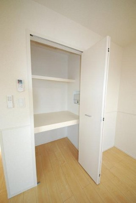 【収納】 | フロー　デ　セリシール　Ⅰ | 小物を収納するのに便利です