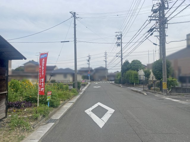 【前面道路含む現地写真】 | 鈴鹿市岸岡町 | 西側前面道路