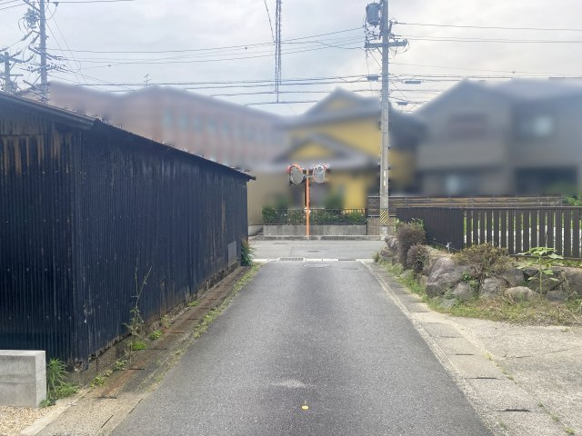【前面道路含む現地写真】 | 鈴鹿市岸岡町 | 北側道路