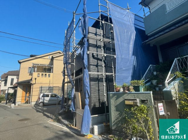 高槻市大塚町　第1期　新築一戸建ての外観|現在の進捗状況です！順調に作業進行中、完成が待ち遠しいです！詳細の間取り等、お気軽にお問い合わせください！