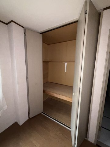 八尾マンションの収納