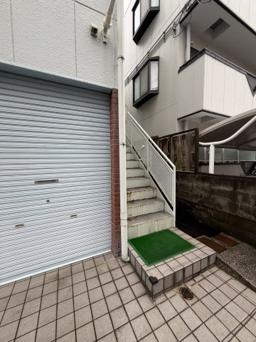 八尾マンションの外観