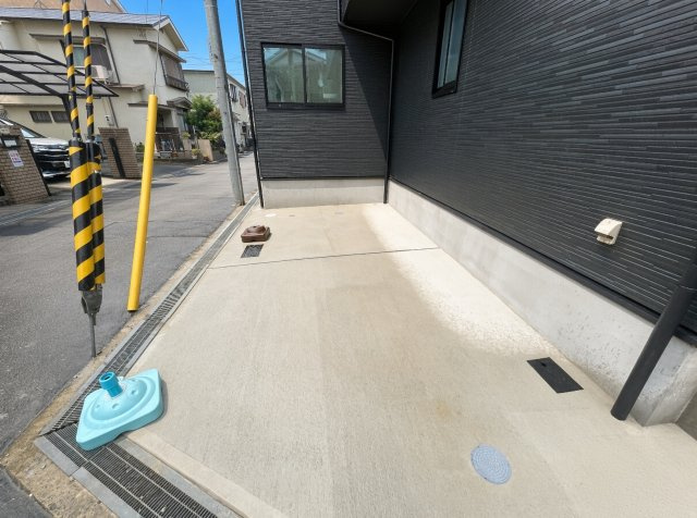 ■高槻市大塚町　第1期　新築一戸建ての駐車場|駐車スペース！散水栓があるので、こまめに愛車を洗えます！
