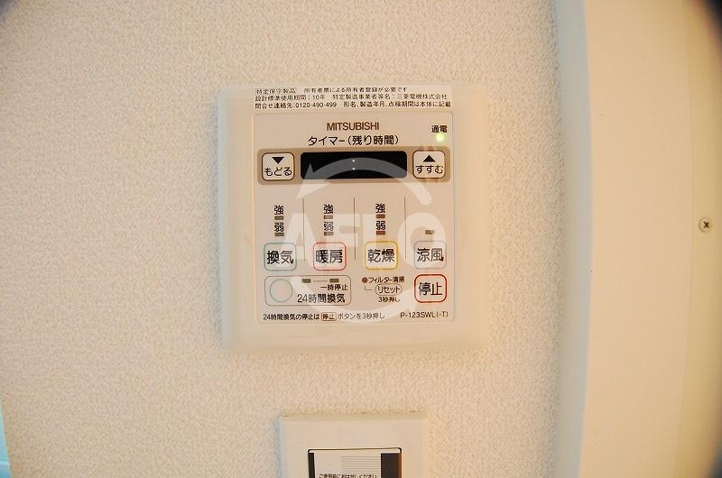 ラブ心斎橋ウエストの設備|LUV☆心斎橋WEST　浴室乾燥機