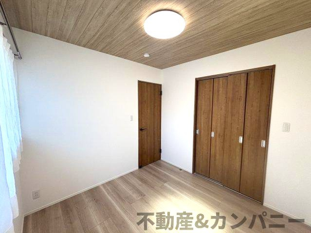 CS南斎院分譲住宅の洋室|コンパクトで使いやすい洋室です