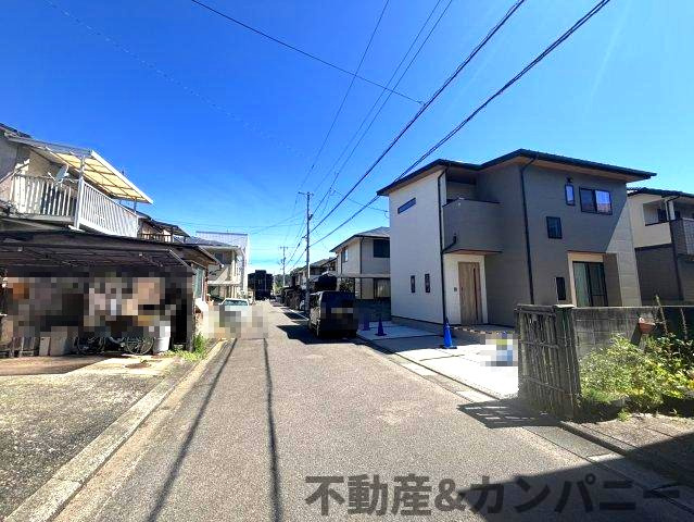 CS南斎院分譲住宅の前面道路含む現地写真|前面道路含む現地写真です