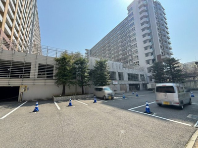 【駐車場】 | シーサイドレジデンスコスモスクエア駅前 | 【オートロックですよ】セキュリティ面も安心ですね！