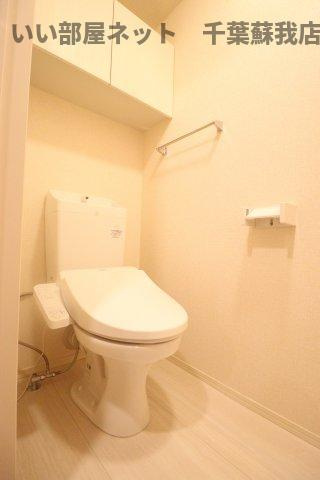 サンクレールＡＢ　Ａのトイレ|落ち着いた色調のトイレです