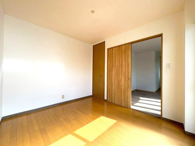 藤ヶ丘ＯＭＭビルの寝室