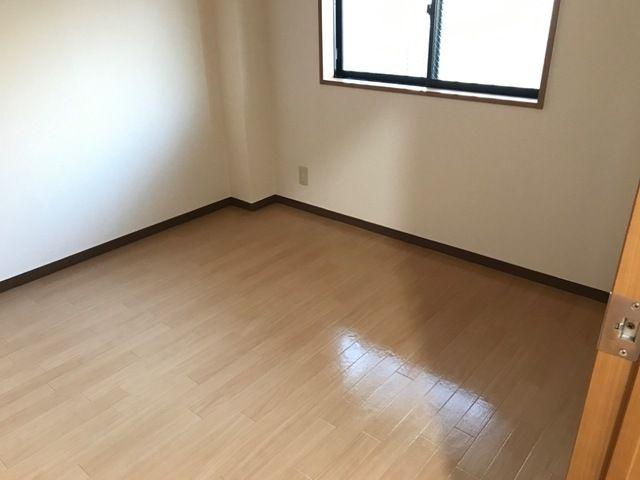 ガーデンハイム壱番館の洋室