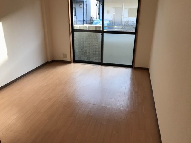 ガーデンハイム壱番館の洋室