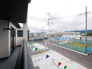 【展望】 | 中央市成島 オール電化新築戸建 全2棟 2号棟 南道路 車3 | バルコニーからの眺望
