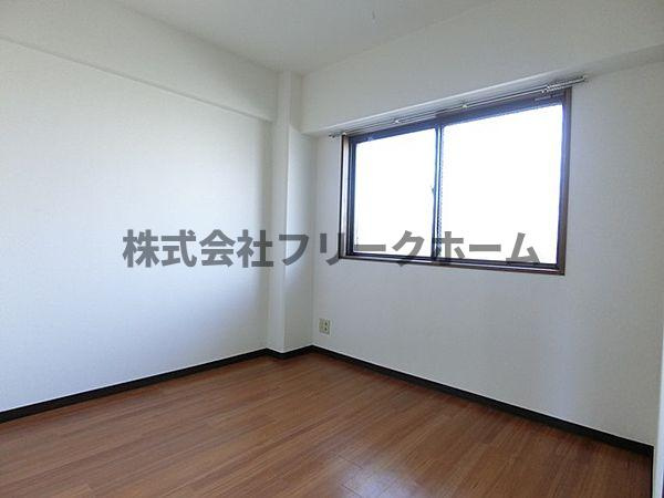三鷹市深大寺２丁目の賃貸マンションの寝室