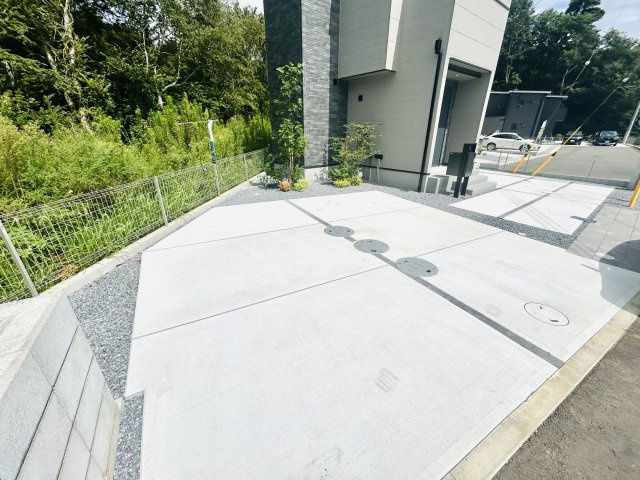 千葉市緑区高田町の駐車場