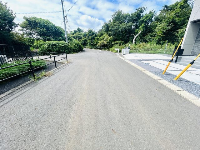 千葉市緑区高田町の前面道路含む現地写真