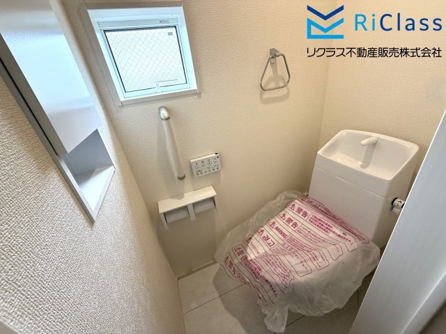 新築戸建　神戸市兵庫区菊水町4丁目11　２号棟のトイレ|１階のトイレです