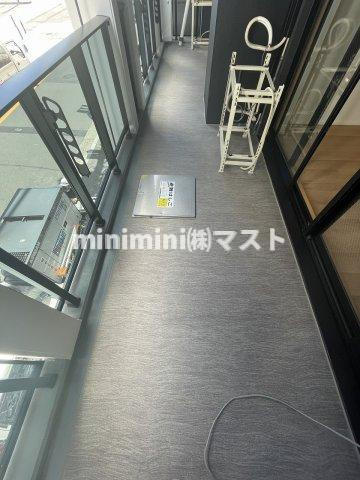 BRAVE新町のバルコニー