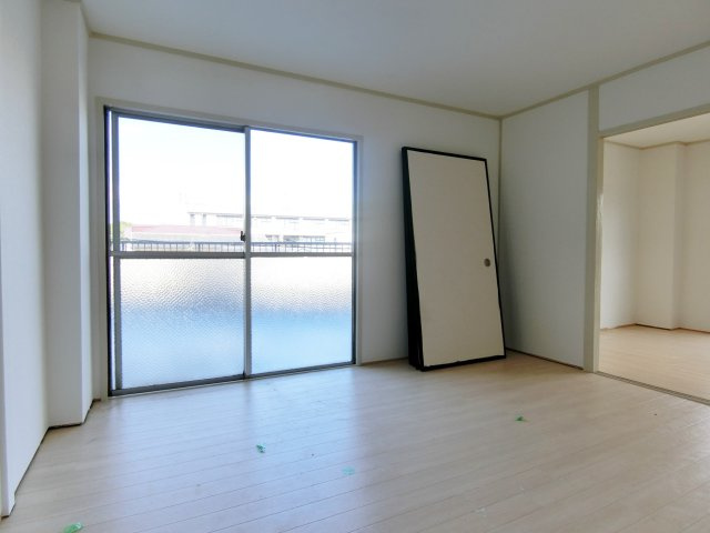 山崎第3マンションの洋室