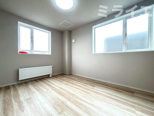 【新築戸建】札幌市西区八軒9条東2丁目3棟の洋室|(同仕様物件)