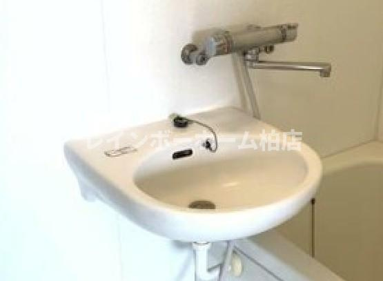 特典：仲介手数料が無料です!!の洗面所|※別部屋参考写真。