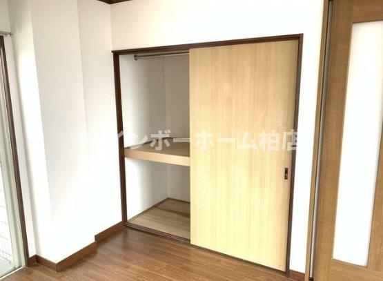 特典：仲介手数料が無料です!!の収納|※別部屋参考写真。